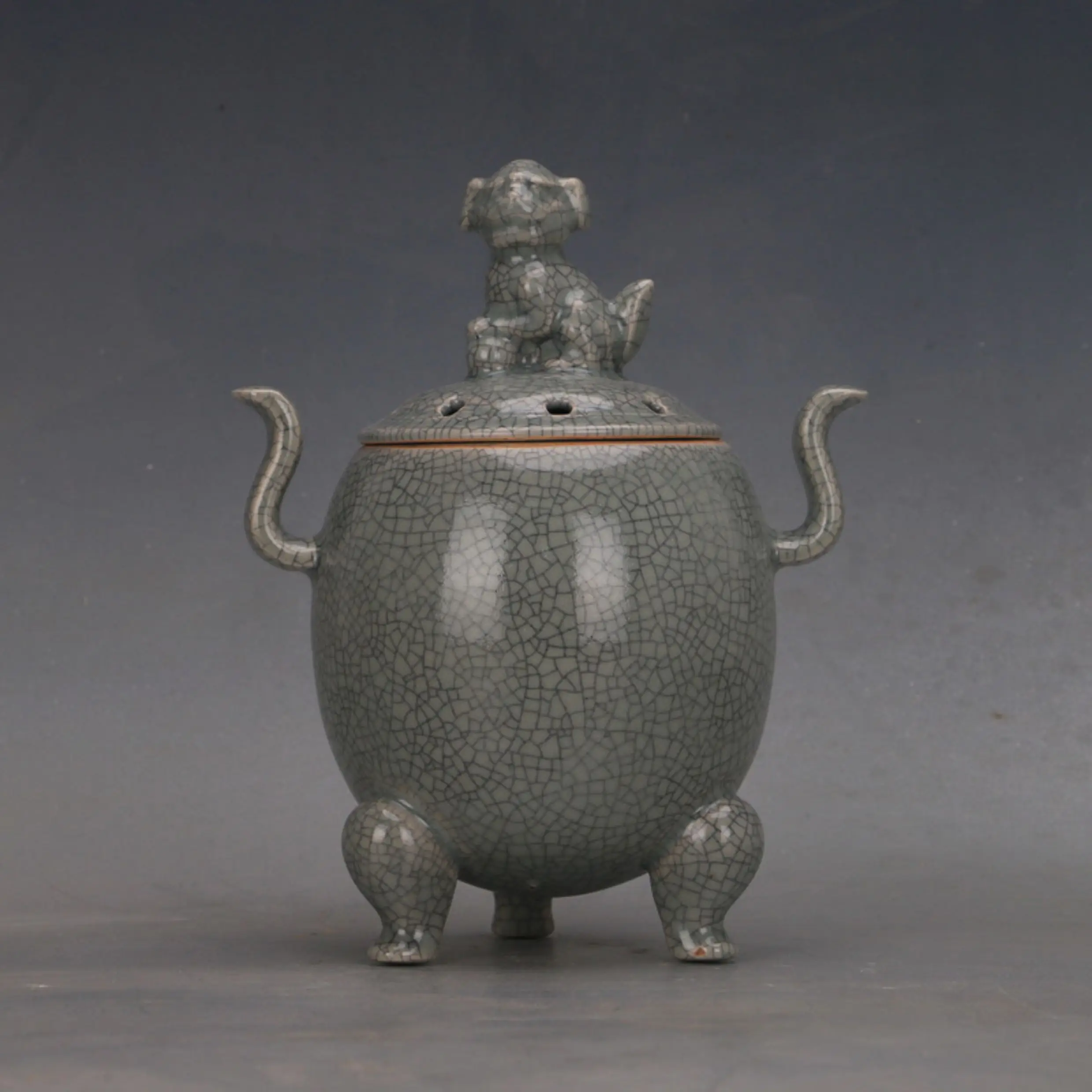 Vintage Style Chinese Ru Ware Celadon Crackle Glaze Lion Openwork Tripod Incense Burner Handmade Ceramic Home Decor