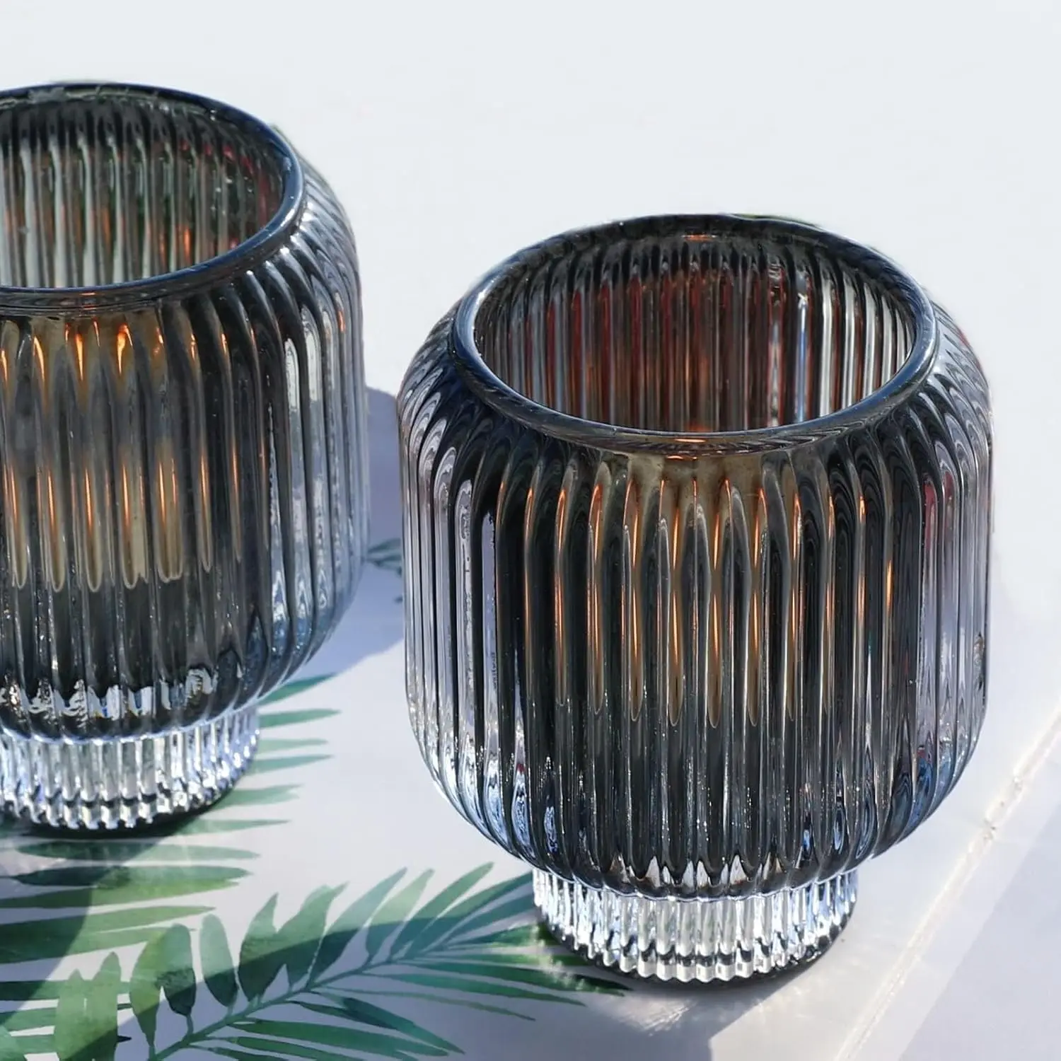 

Набор из 4 серых ребристых подсвечников для чайных свечей, винтажные подсвечники для домашнего декора, стеклянные подсвечники для Хэллоуина и Дня благодарения