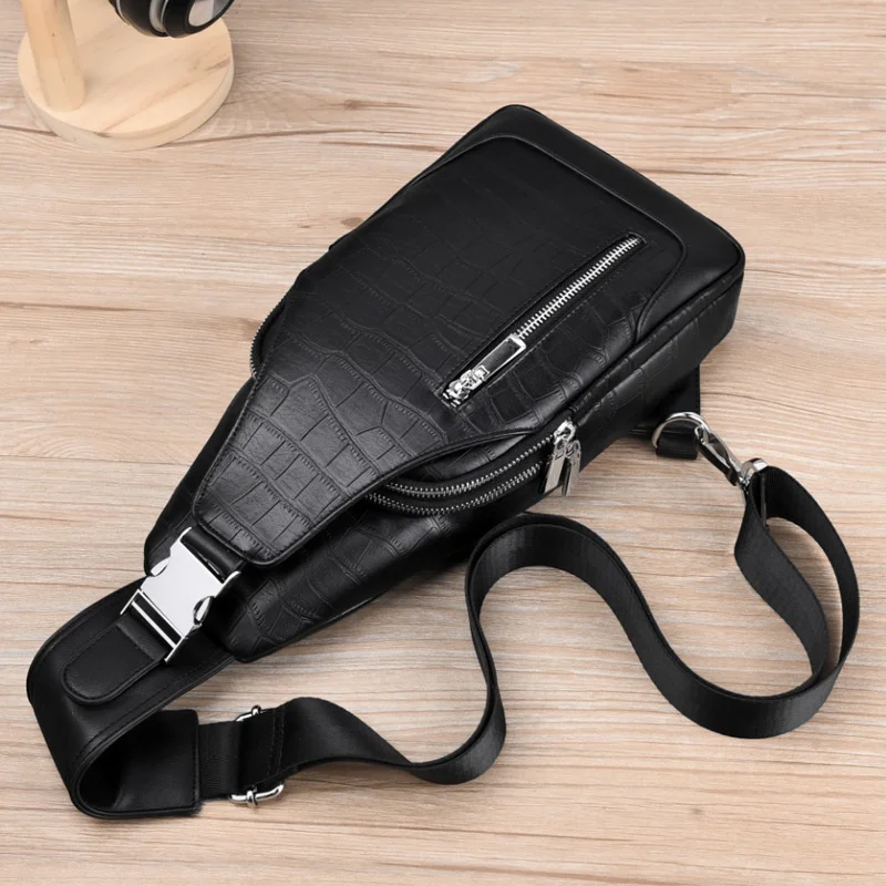 Men's USB Chest Bag Black PU Leather Men Messenger Crossbody Shoulder s Diagonal Package Travel Phone Headphone