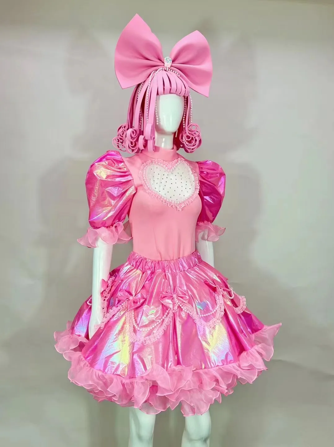 

Pink Carnival Heart Curly wig Float Tour Rave Outfit Halloween Gaga Dance performance photo shooting birthday special occasion