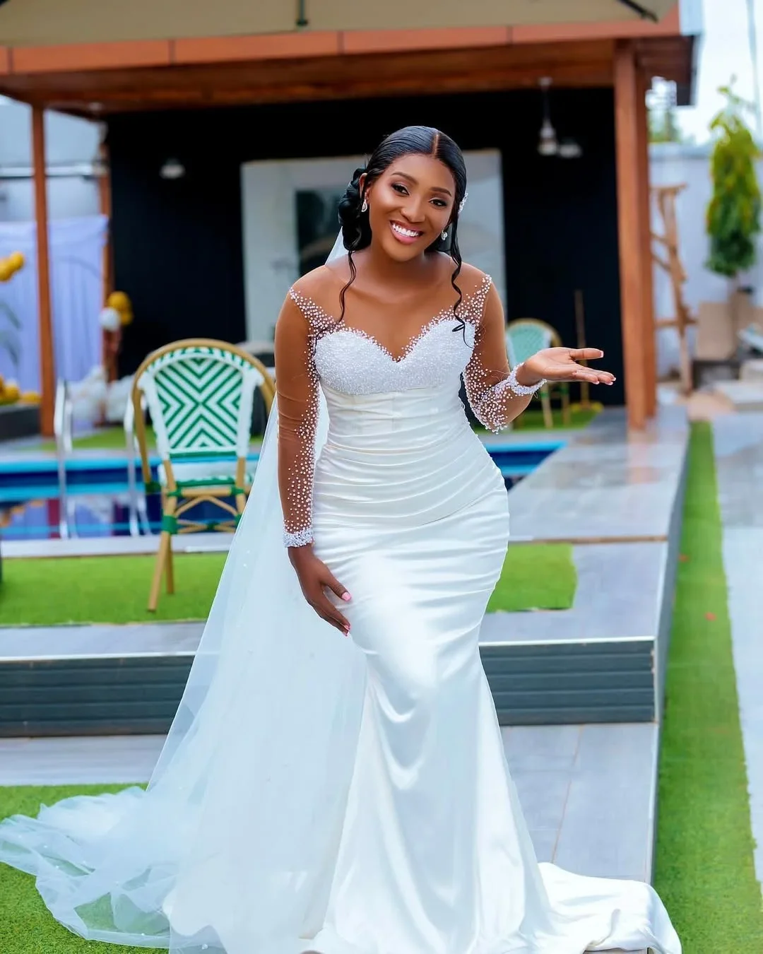 Robe de mariée sirène blanche africaine sexy, illusion transparente, manches longues, robe de mariée perlée, plissée, queue détachable, personnalisée