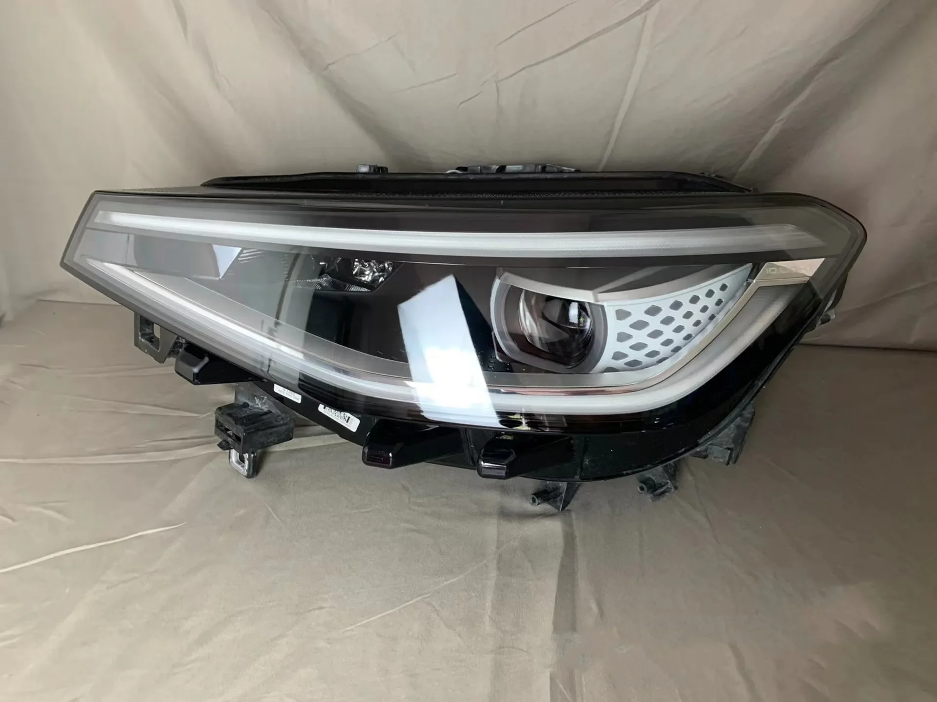 سيارة الجبهة Led المصباح النهار تشغيل DRL رئيس مصباح منخفض عالية شعاع بدوره إشارة لفولكس واجن فولكس فاجن ID.4 CROZZ #4