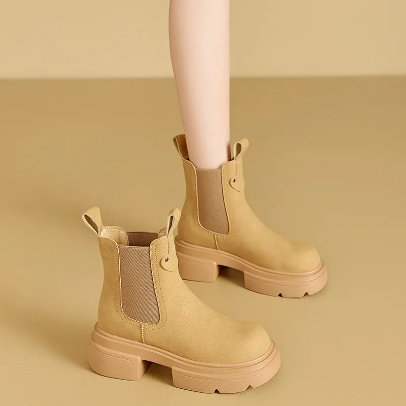 

Осенние женские короткие ботинки на толстой подошве в британском стиле с высокой посадкой на толстой подошве