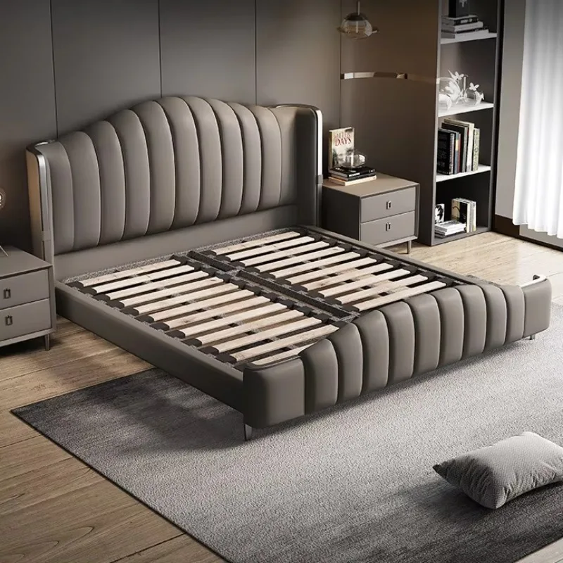 

Custom Italian Modern Simple Double Master Bedroom Leather Velvet Metal and Solid Wood Frame Bed