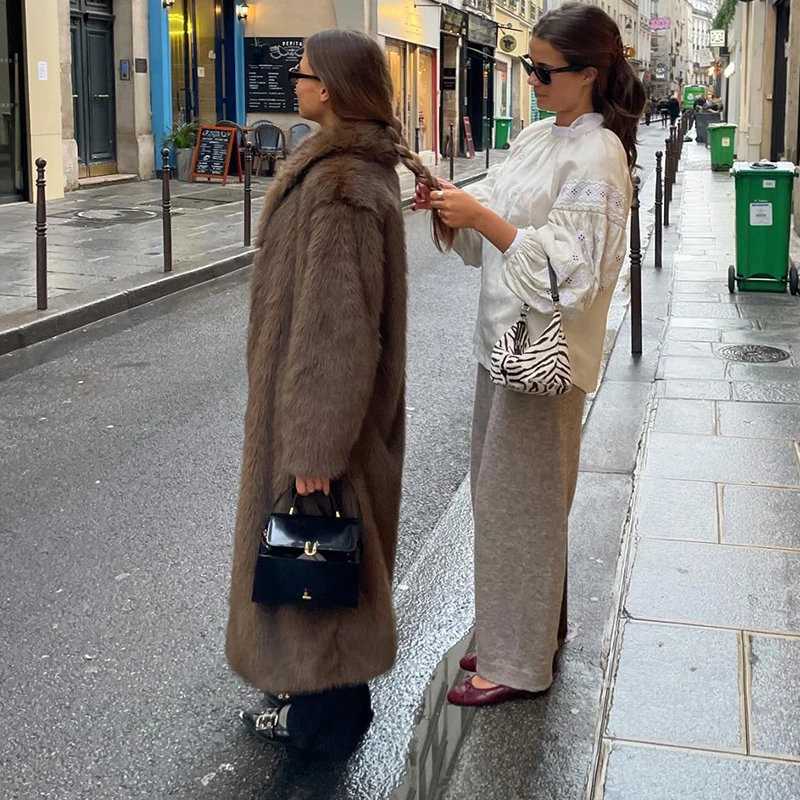 2026 Winter Warm Fluffy Fur Jacket Female Fashion Street Furry Outerwear Overcoat Vintage Luxury Long Faux Fox Fur Coat Female