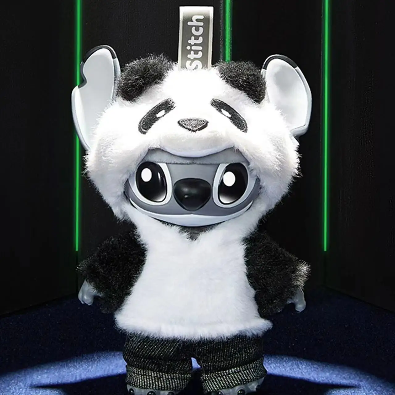 

Игрушка-шкатулка Stitch in Panda Outfit — милая и коллекционная виниловая фигурка