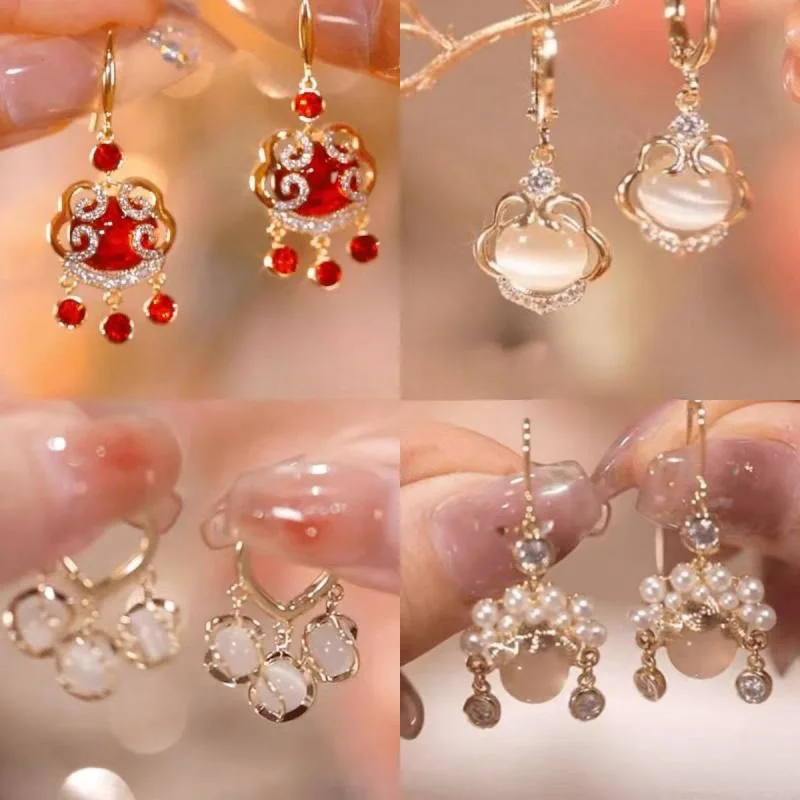 Fashion Chinese Longevity Lock Shaped Earrings for Women Red Rhinestone Elegant Jewelry Charm Design New Year Tassel Earring