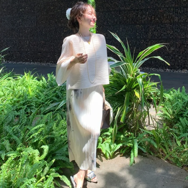 

Miyake новая плиссированная французская рубашка, женская простая свободная футболка с длинными рукавами, комплект нежной темпераментной женской одежды в Европе