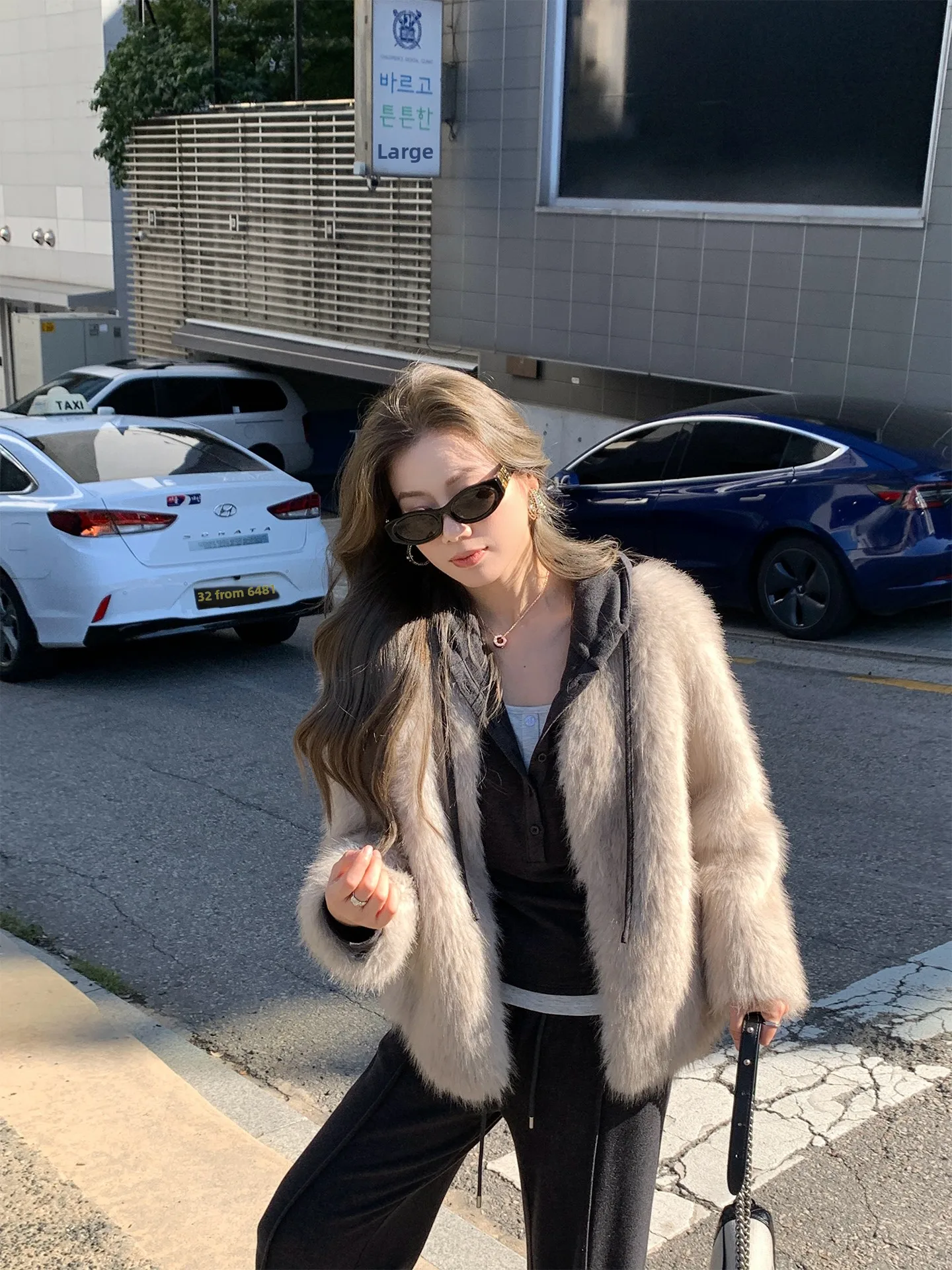 

Benxe Fancy Thousand Dollars Reatic Fake Fur Coat Youth Casual Sle Long Sve ort Length Loose Fit Chinese Made