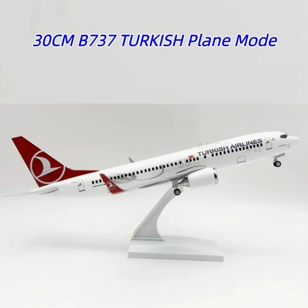 

30 см смола самолета B737 модель турецкого авиакомпании, литая под давлением масштаб 1/250, имитация игрушечных самолетов, коллекция хобби с базой