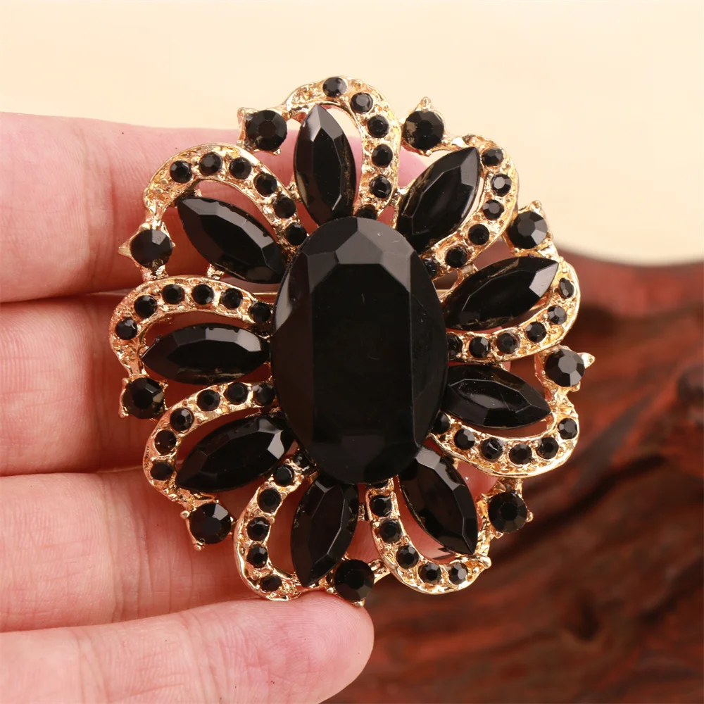 Baroque Luxury Beautiful Openwork Floral Design Brooch for Men and Women, Jewelry Accessories, Wedding Holiday Party Gift