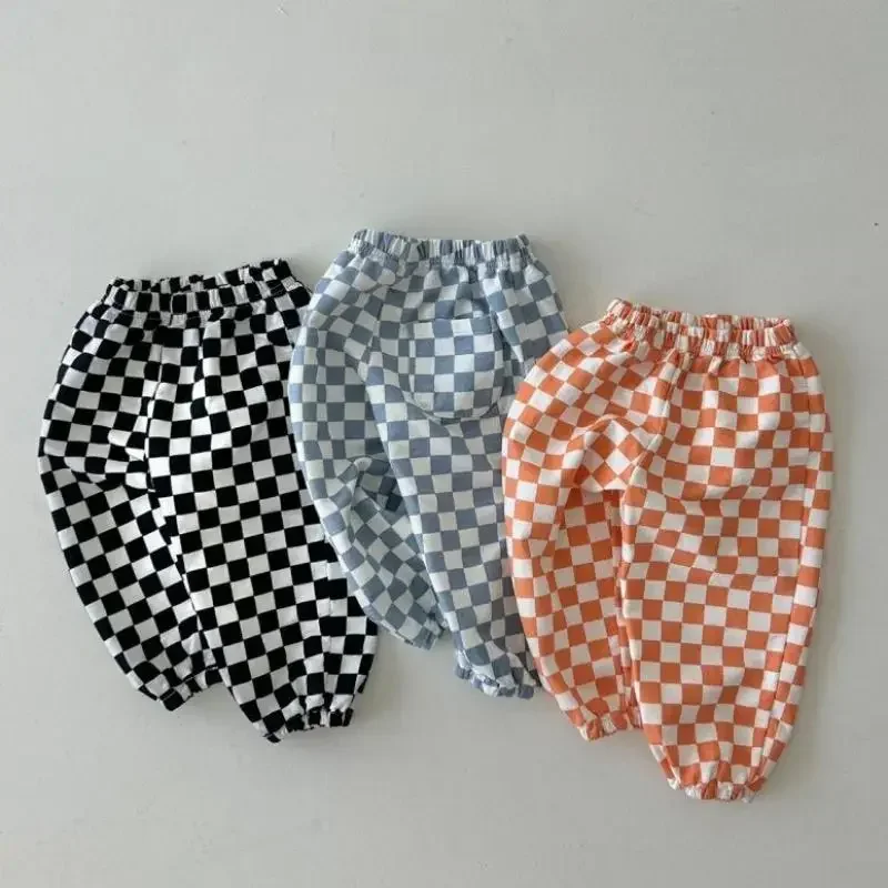 2023 sommer Neue Baby Vielseitig Plaid Hosen Infant Mädchen Baumwolle Atmungsaktiv Casual Hosen Kleinkind Junge Lose Hosen Baby Kleidung