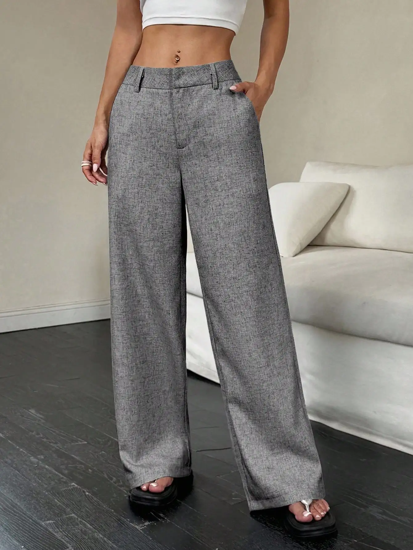 

Женские серые брюки прямого кроя в стиле ретро с широкими штанинами и наклонными карманами