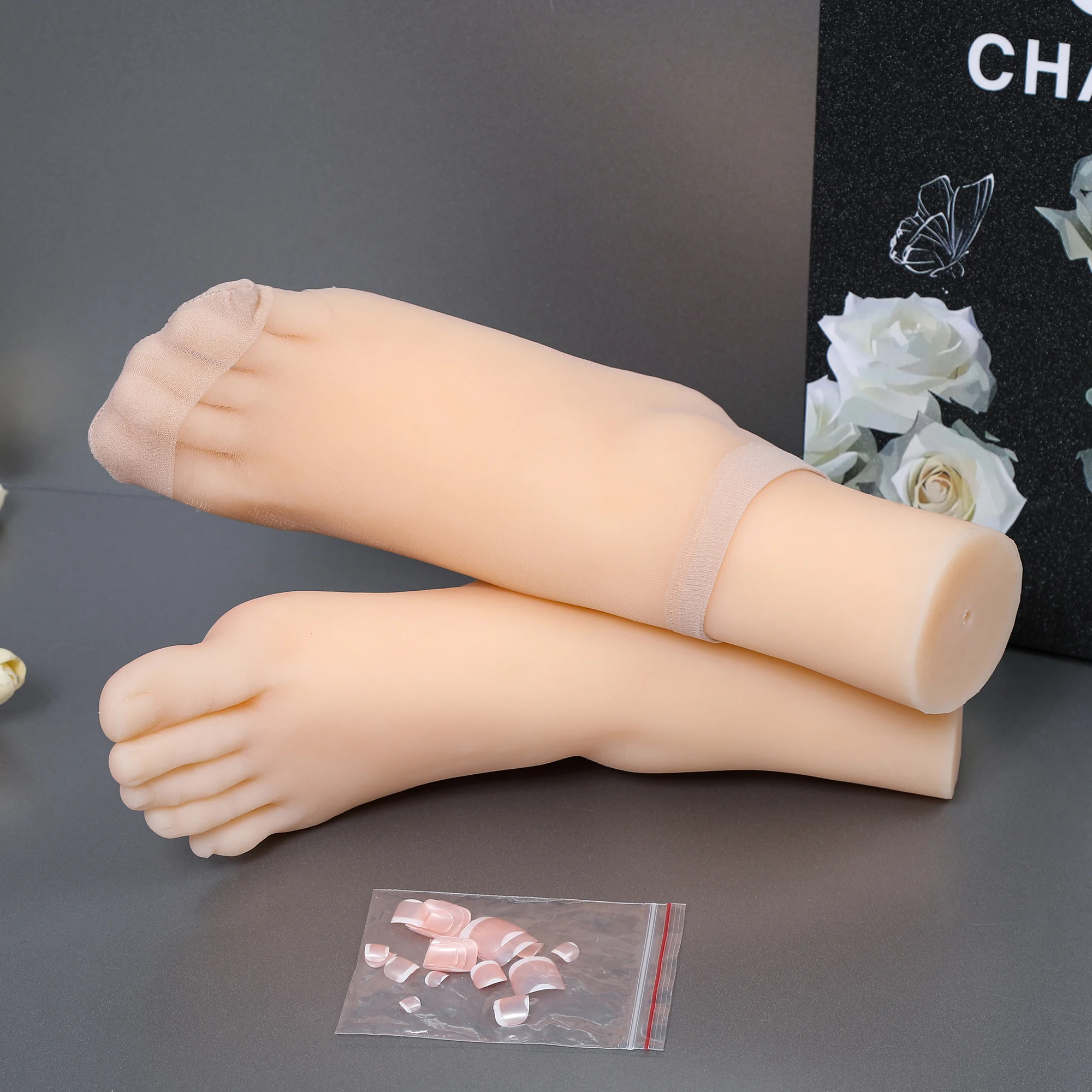 Female Silicone Foot Model Shooting Props Feet for Massage Training Fake Nail Practice Shoes Display Soft TPE 22.5 cm