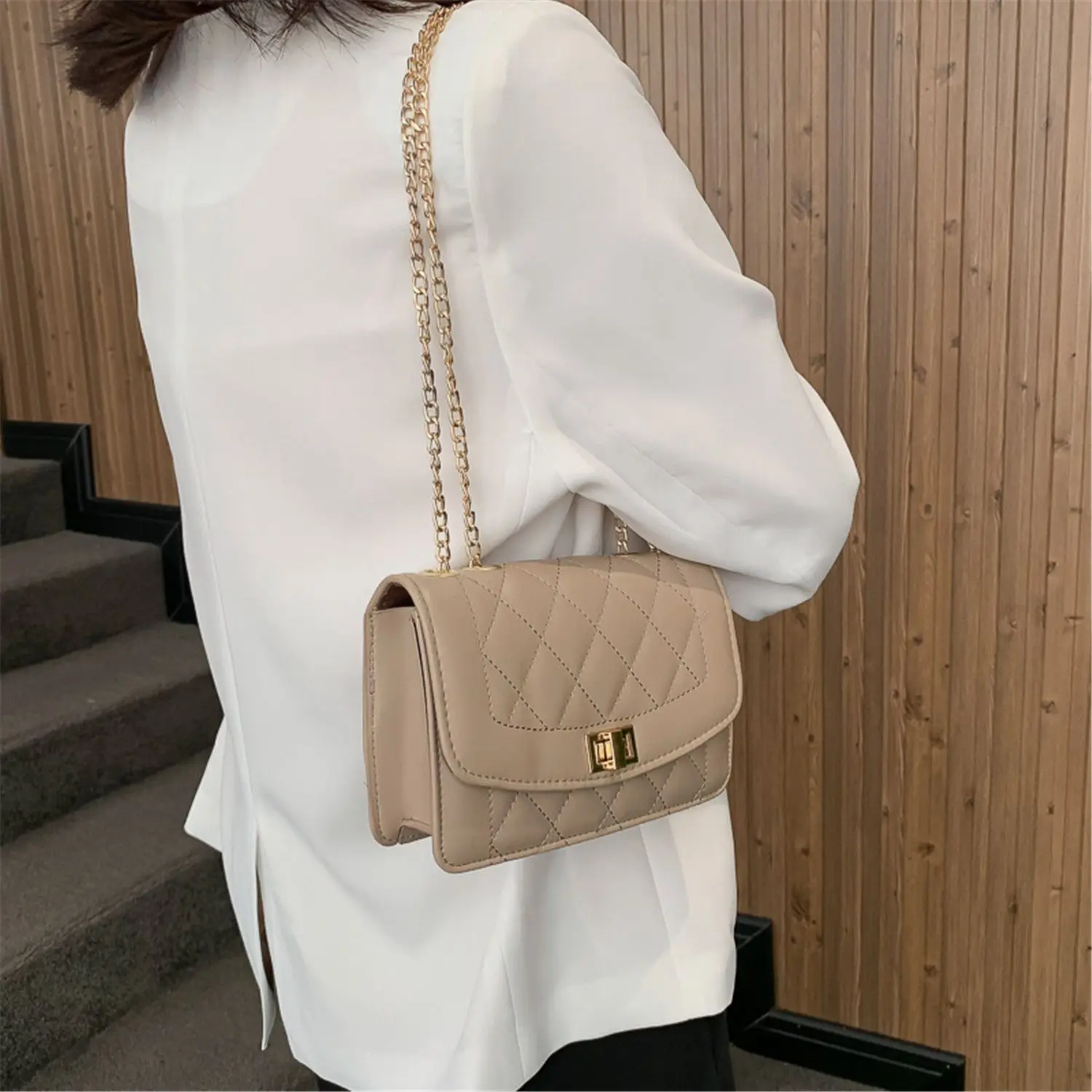 2022 Hot Rhombus Chain Shoulder Bags Fashion High Quality Messenger Handbag Travel Women Purse for Women Girl