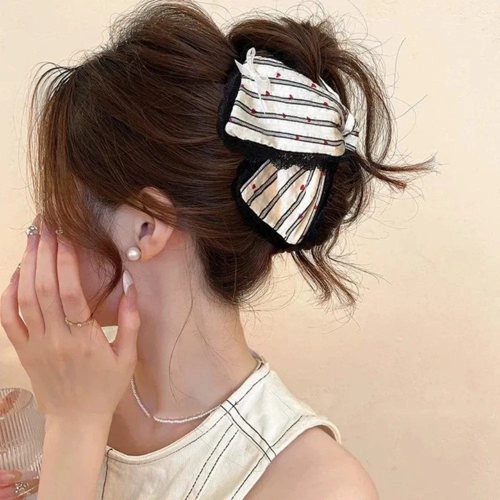 

Creative Polka Dot Cloth Triangle Hair Claw Cute Bowknot Large Shark Clip Fabric Heart Bow Hair Clip Girl