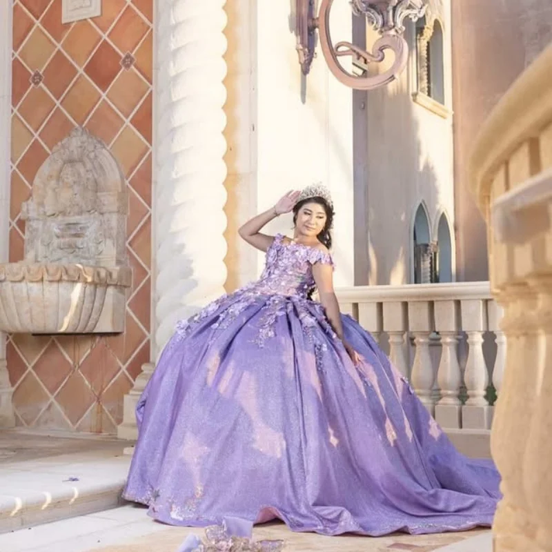 반짝이는 보라색 퀸시에라 드레스 크리스탈 글리터 데칼 3D 꽃 레이스 롱테일 베스티도스 데 15 퀸시에라 ﻿ 맞춤 제작