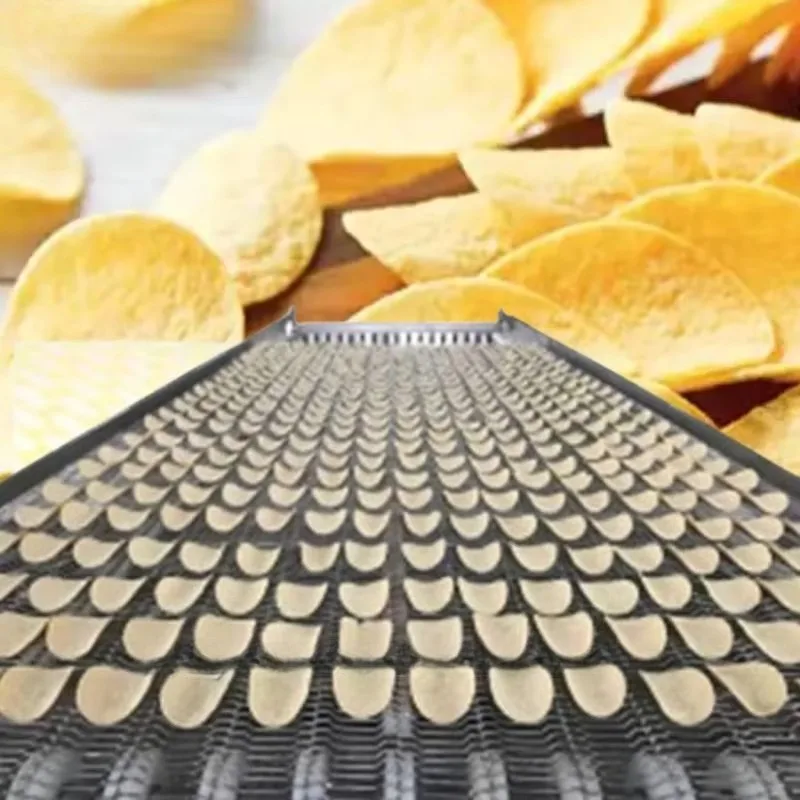 Volautomatische industriële apparatuur Compound Crispy Potato Chips Productielijn met friteuse en deegmixer-sleutelmachines