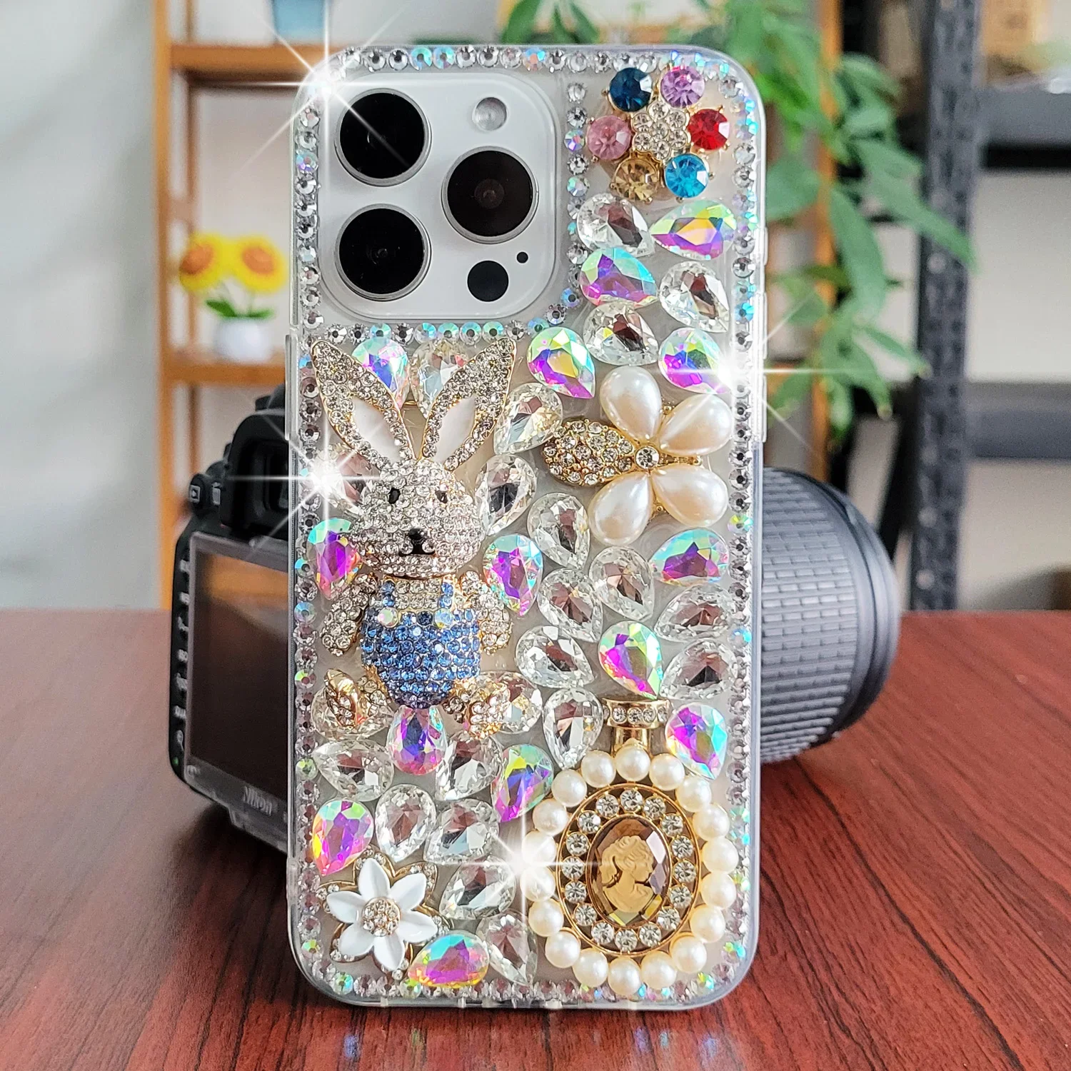 Diamond Phone Cover for Motorola Edge 50 Series - usage example