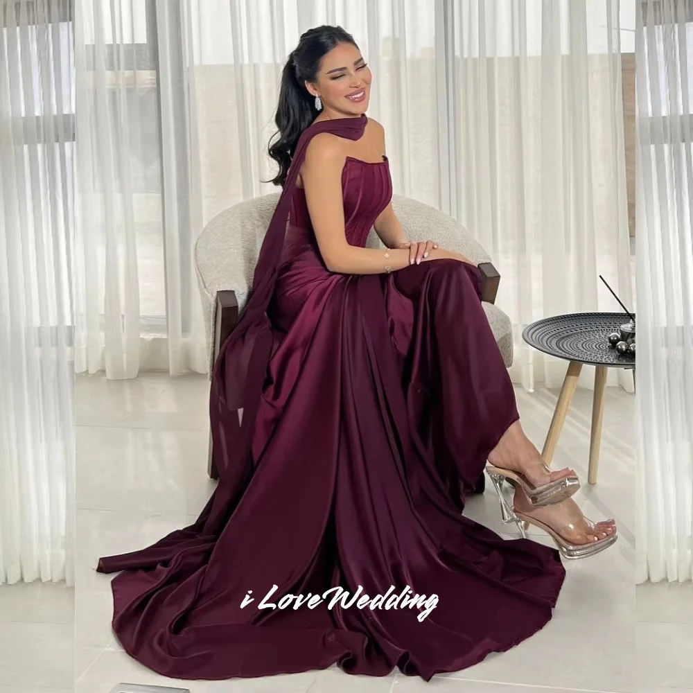 สีม่วงชุดราตรีชุดราตรี 2025 แขนกุดBackless Mermaidชั้นความยาวด้านข้างแยกกวาดรถไฟจีบชุดที่กําหนดเอง