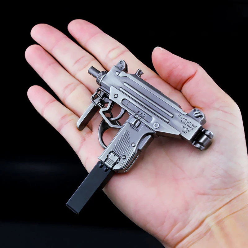 15CM Alloy Miniature UZI Model Submachine Gun Pendant High Quality Pistol Keychain Craft Pendant Fake Gun Weapon Kids Gifts