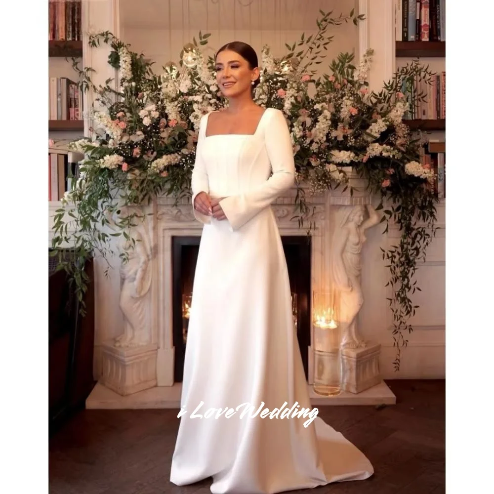 

White Square Collar Wedding Dress 2025 Satin Long Sleeve A-Line Sweep Train Floor-Length Pleated Wedding Party Dress Customized