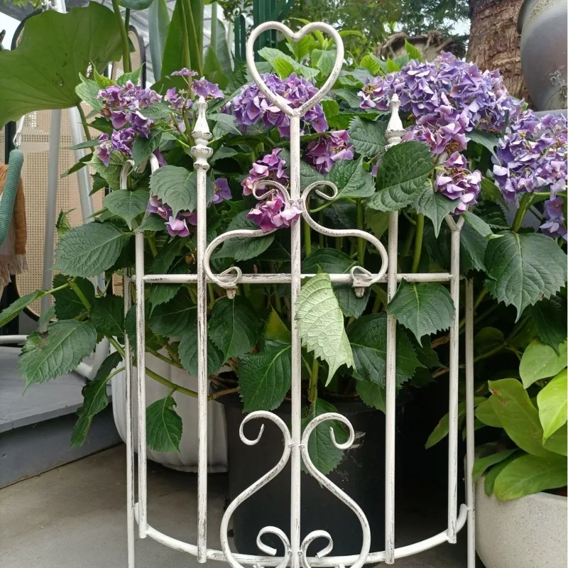 Vintage เก่าครึ่งวงกลมรั้วหัวใจชนบทเหล็กปีนเขากรอบสําหรับ Garden Cottage Plant สนับสนุนทนทานรั้วตกแต่ง