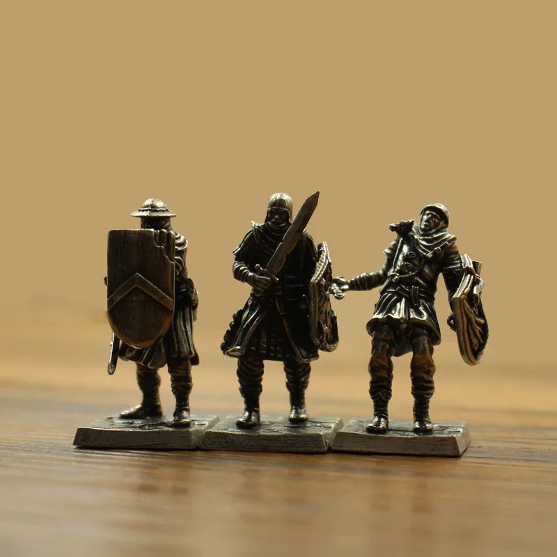 Cupronickel Mittelalterliche Legion Soldat Modell Actionfiguren Desktop Auto Innenraum Miniatur Ornament Zubehör Brettspielstück