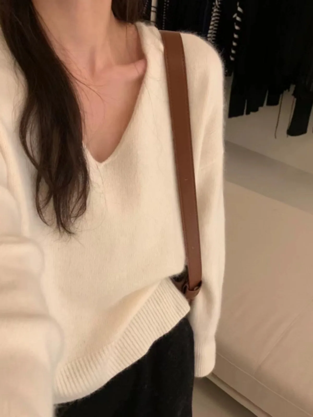 

Foreign style V-neck pure cashmere sweater women lazy loose knit sweater Korean version of thin wool base shirt top