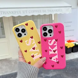 Custodia per iPhone in pelle PU con iniziali in pelle personalizzata Love Hearts per iPhone 14 15 13 Pro Max 12 11 Pro Max X XR 16 Plus Cover