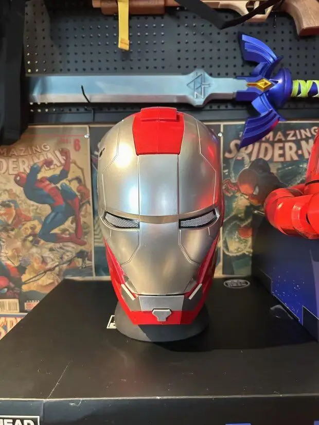 Neuer Iron Man Mk5 Elektrisch/Manuell Öffnender und Schließender Helm mit Zweisprachiger Sprachsteuerung, Spielzeug für Erwachsene, Sammlerstück, Anime-Peripherie, Geschenk – Detail 1