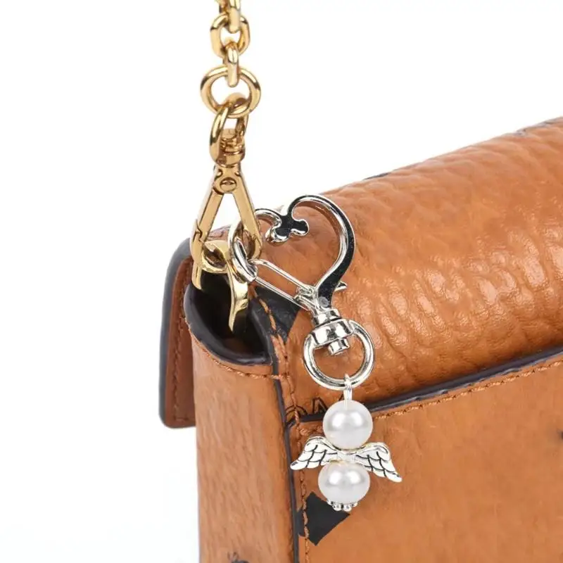 Weiße, Rosa und Blaue Herz-Schlüsselanhänger, 10 Stück, 6 cm, Legierung, Engelsflügel, Schutzengel-Schlüsselringe für Brautparty-Geschenke – Detail 7