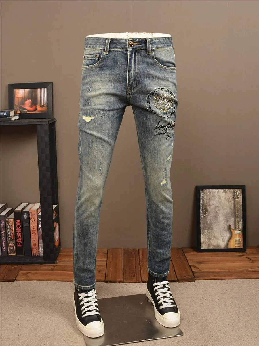 

Мужские джинсы Slim Fit с вышивкой и цветочным узором, зимние, с термоаппликацией, новые 2025 года, люксовые, длинные, повседневные брюки