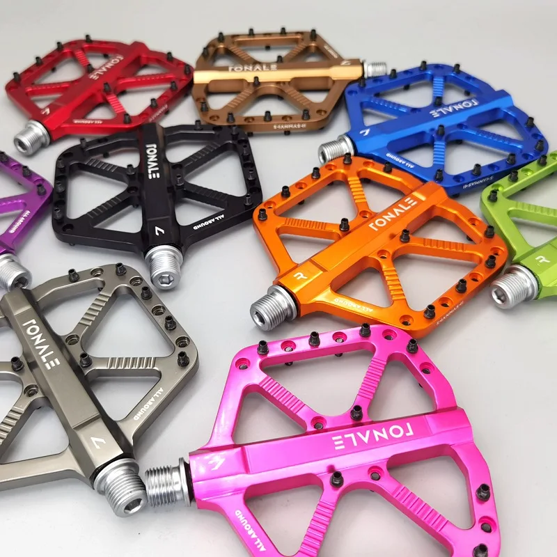 

Mountain bike pedals, aluminum alloy 3-bearing downhill off-road widened gripping bicycle pedals