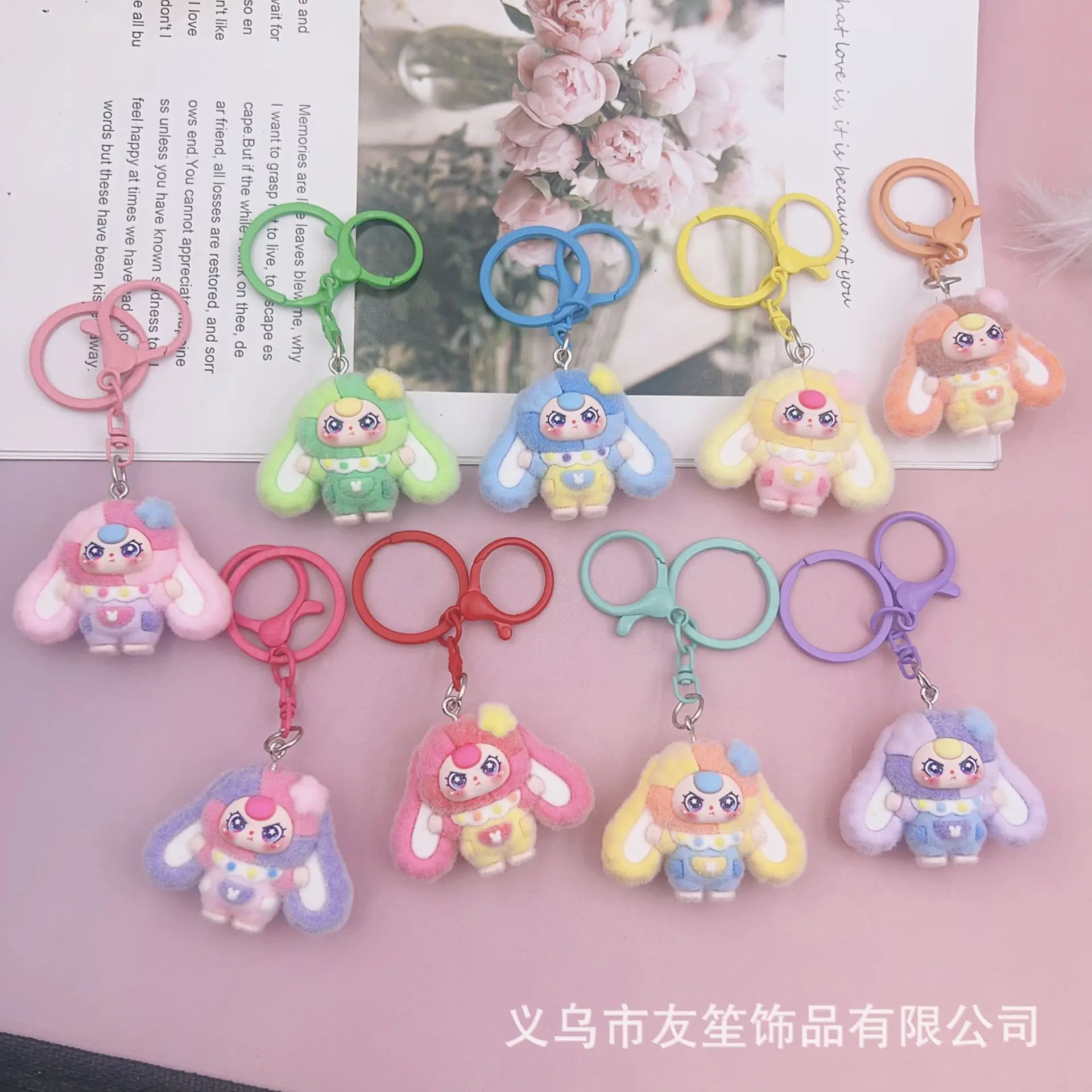 

1PCSCross-border best-selling winter cute little rabbit dopamine keychain cartoon