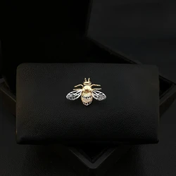 Cute Cartoon Little Bee Brooch Golden Rhinestone Insect Collar Pin for Women Suit Stylish Jewelry Accessories Lapel Buckle 3986