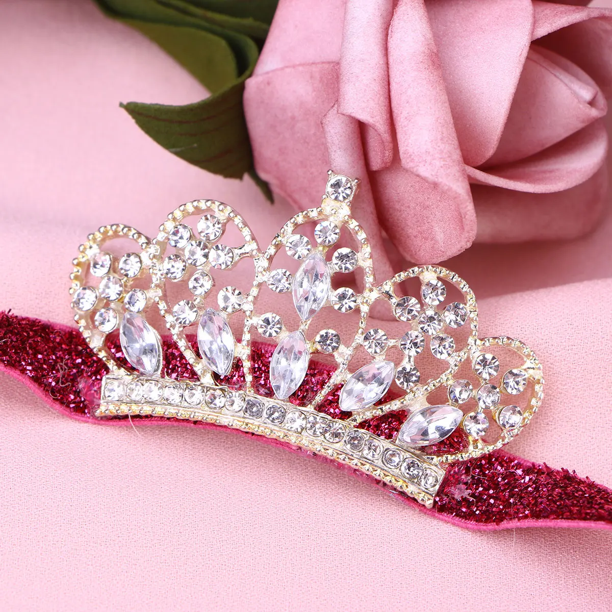 

Baby Girls Rhinestone Crown Headband Red Ribbon Silver Crown Elastic Hairband Lovely Costume Birthday Christmas Photography