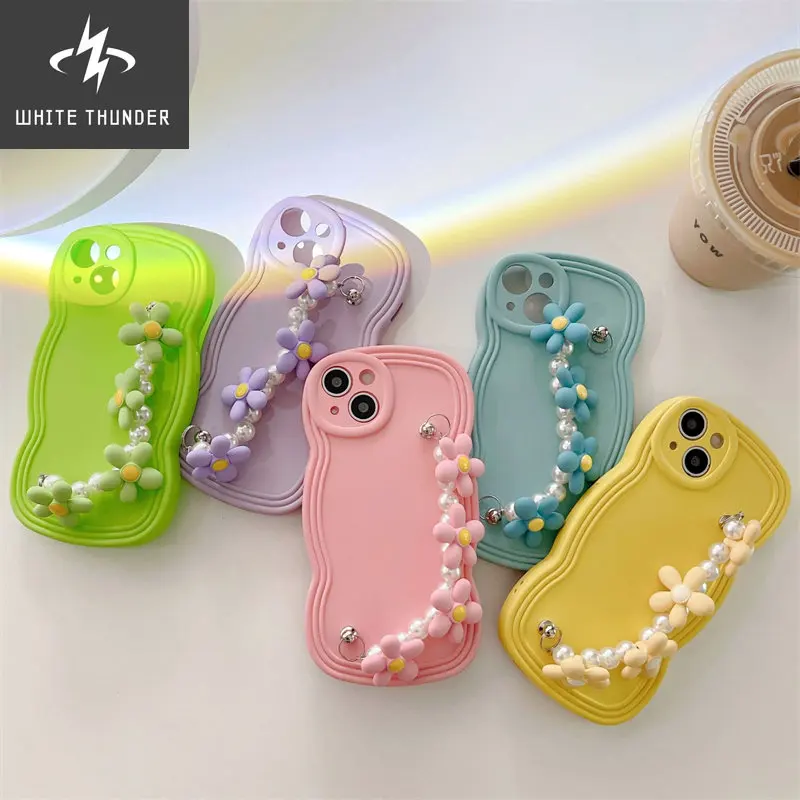 Creative Personality Wavy Border Sweet Beads Flowers Bracelet Anti-fall Shell For iphone 11 12 13 Pro Max Xr X Xs Max Phone Case