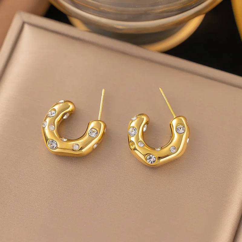 Pendientes gruesos de acero inoxidable chapados en oro para mujer, pendientes irregulares de circón de perla pavimentada, joyería de declaración gruesa, nuevo