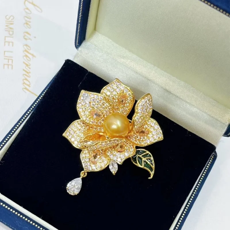 

SGARIT Pearl Jewelry 10-11mm S925 Gold Round Natural Freshwater Pearl Flower Leaf Pin Suitable for Skirts and Clothing