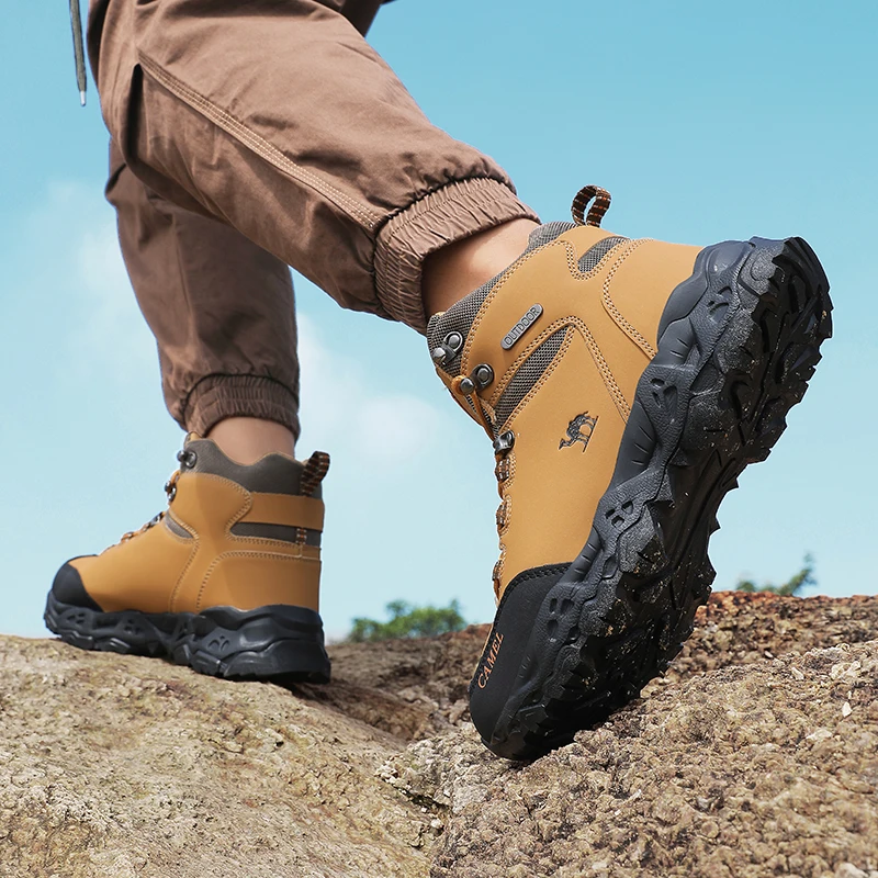 Outdoor Hiking Boots Men Thick Bottom Lightweight High-top Men Breathable Durability Fashion Casual Sports Shoes Mens Boots