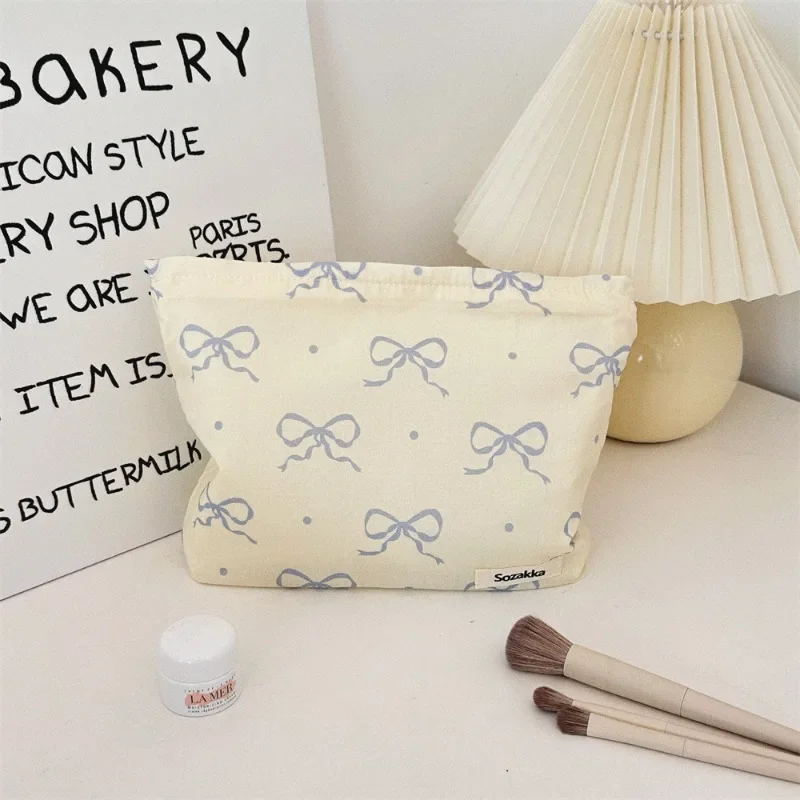 1 Piece Sweet Korean Chic Bow Makeup Case for Girl Aesthetic Floral Lace Bow Cosmetic Bag Portable Travel Skincare Storage Bag