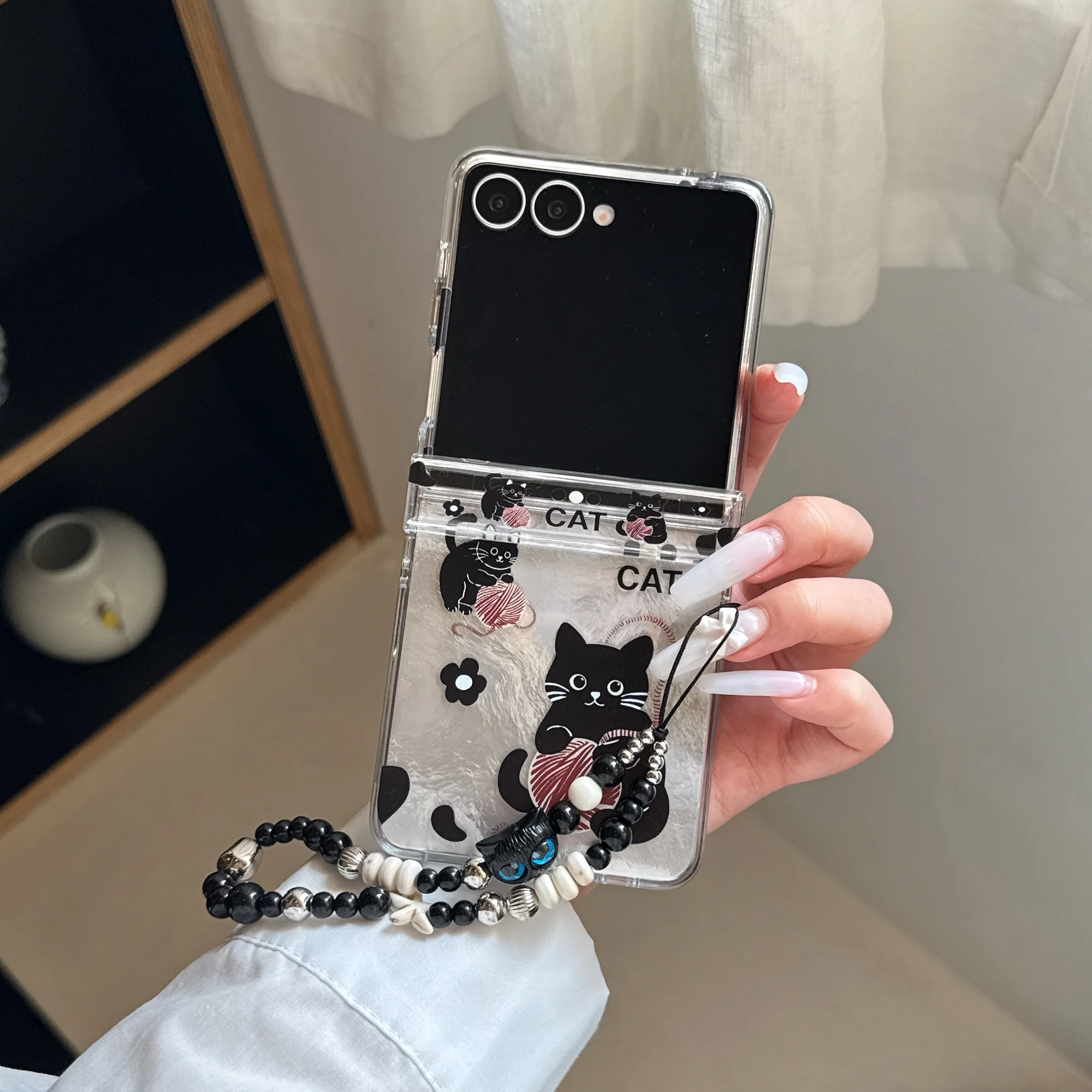 

For Motorola Razr +Plus 2025/Ultra 2025 /60 Ultra Black Flower Cat Hinge Case For Motorola Razr +Plus 2024 /50 Ultra Phones Case