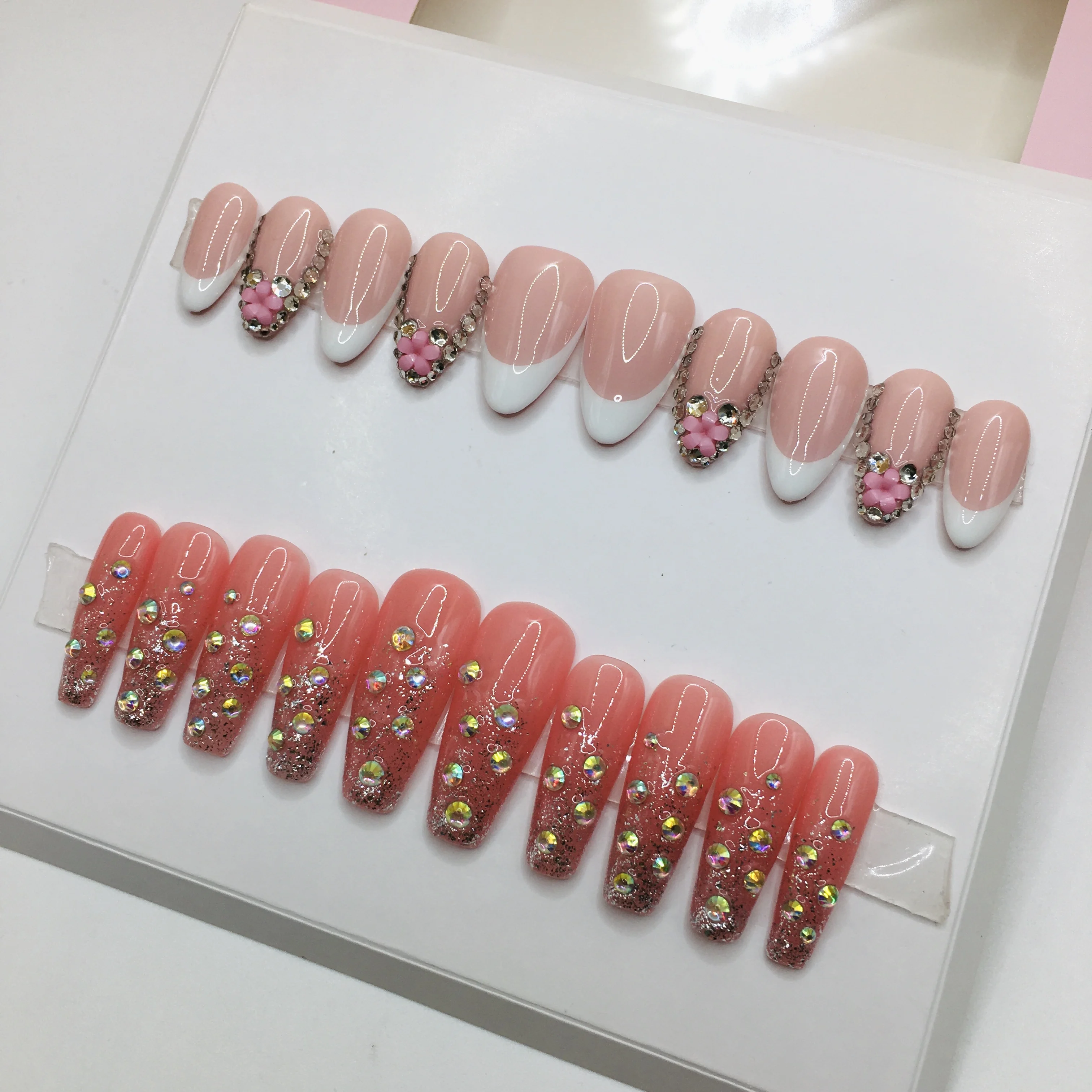 Big Discount Pink Flower French style Almond Short Handmade False Nails 10Pcs Finished Wholesale Press On Nail