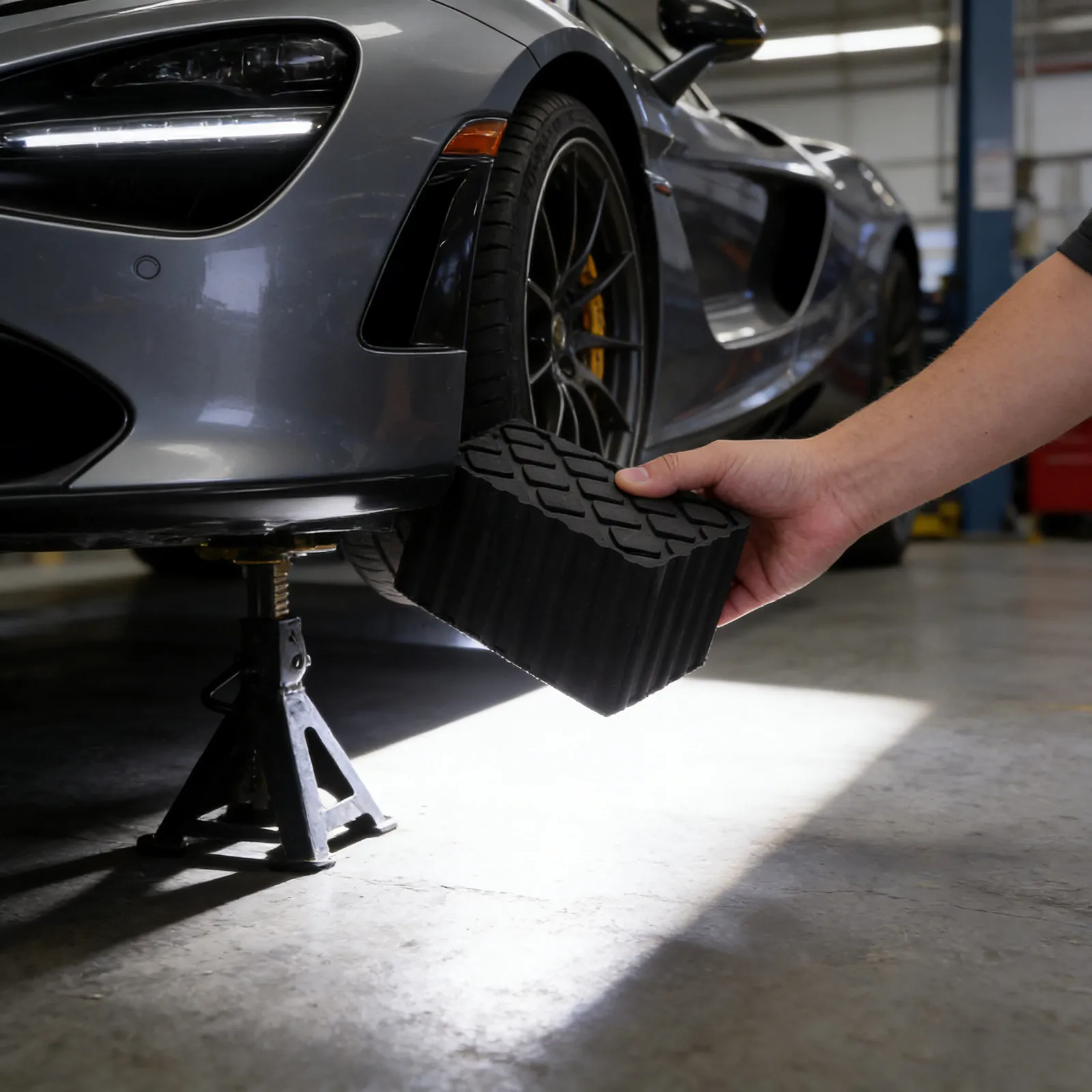 Rubber Car Lift Block Auto Floor Jack .7x3.1x3.1 Shock Absorbing Cushion Heavy Duty Rubber Blocks Car Lift Accessories