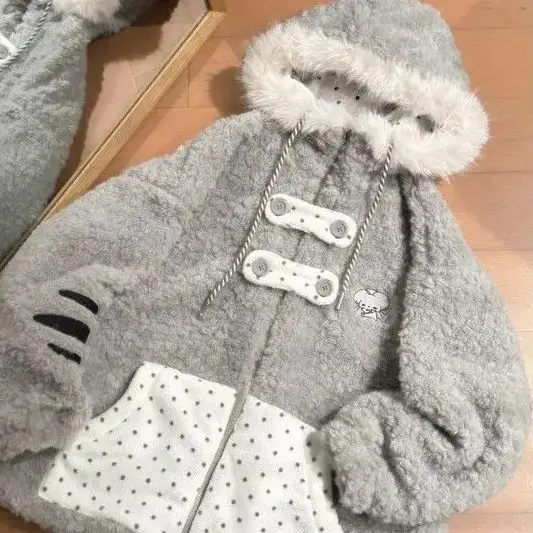 

Japan Embroidered Little Mouse Polka-Dot Fur Collar Lamb Wool Coat For Women In Winter Sweet Thickened Double-Sided Hooded