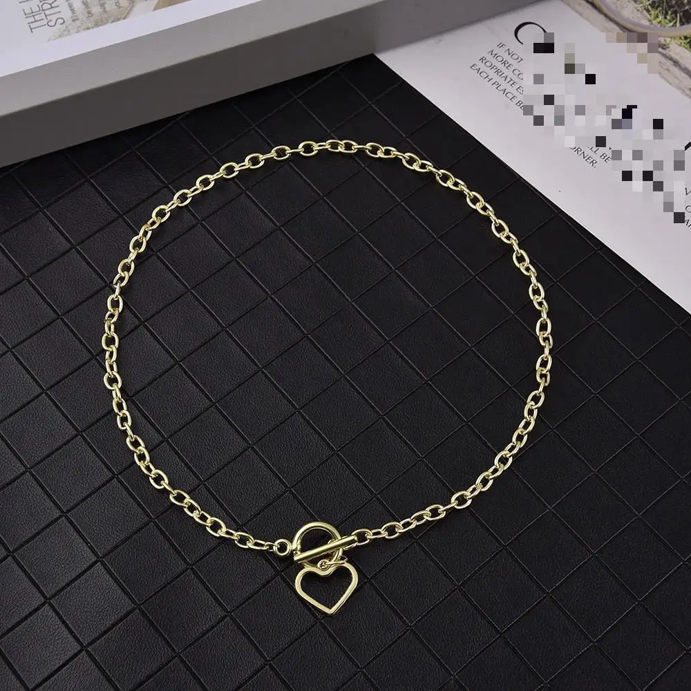 

Punk Women's Neck Chain Gold Color Kpop On The Neck Pendant And Necklace Pearl Beads Choker Jewelry 2021 Collar For Girl Chocker