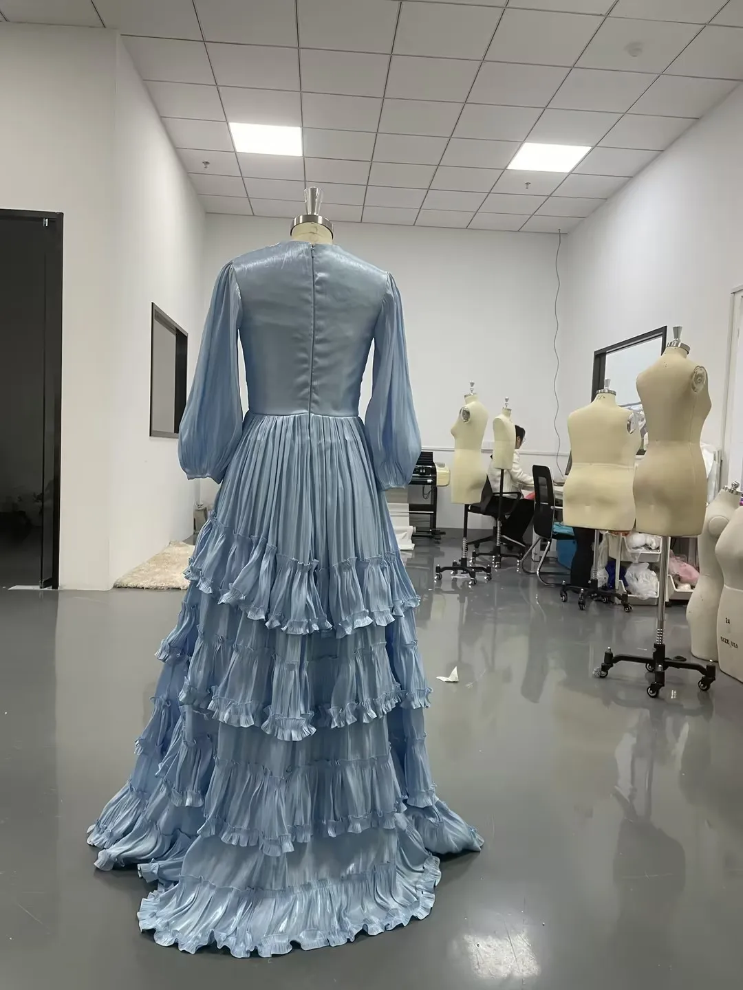 Sevintage 2025 Hot Pink Tiered Ruffles A Line Half Sleeve O Neck Formal Evening Dress Floor Length Party Gown Vestidos de gala image 3
