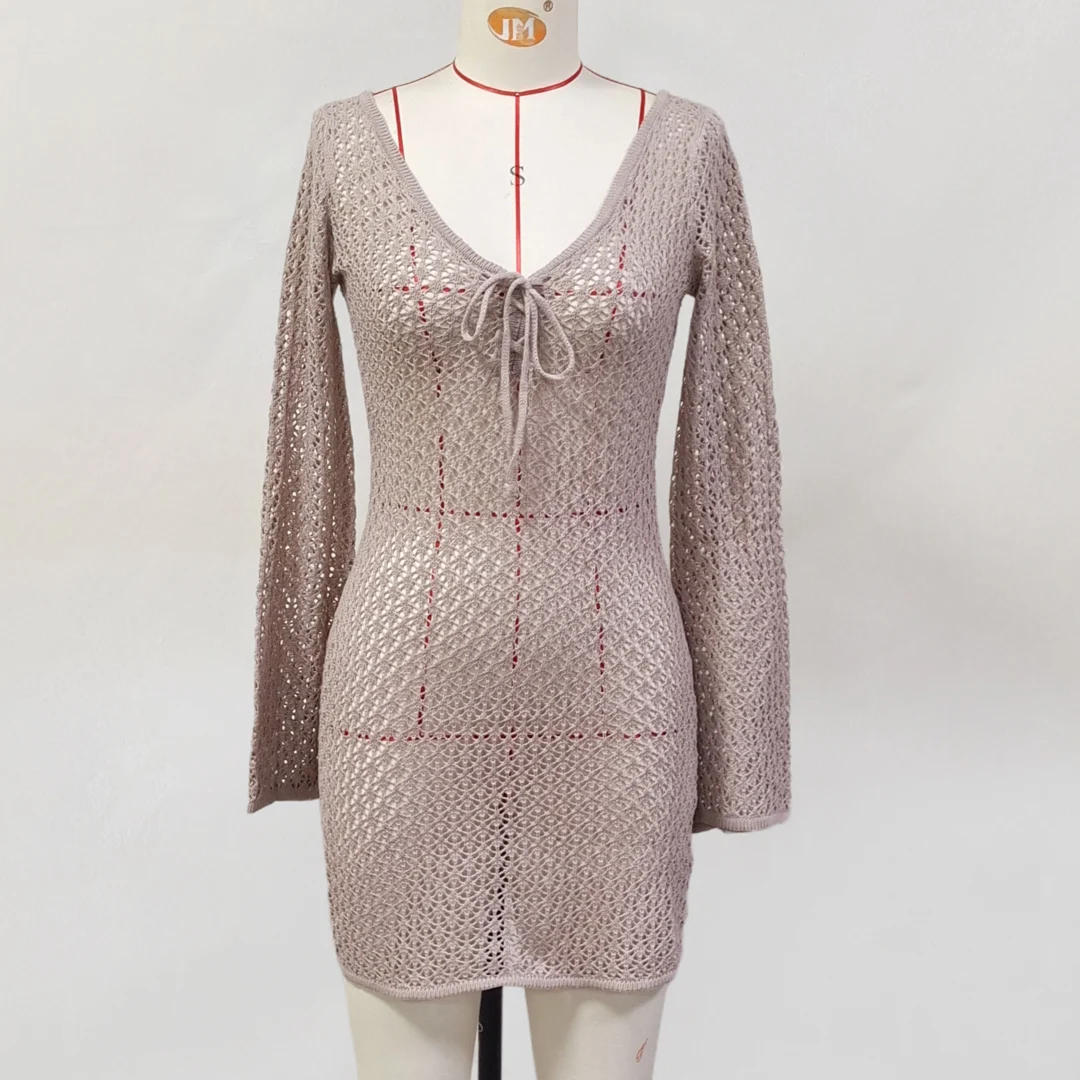 V-Ausschnitt, lange Ärmel, mit Ausschnitten versehene, gehäkelte Tunika, Strandkleid, Strandmode, Damen V6081 – Detail 11