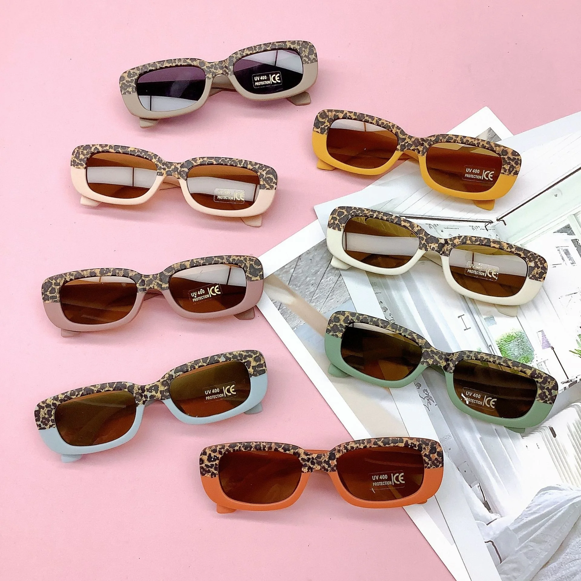 

Fashionable contrast color children's sunglasses version Fashionable UV-proof baby glasses concave sun visor